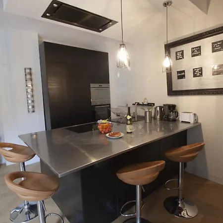 La Cour De Berthe Est アパート