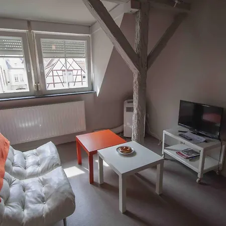 アパート La Cour De Berthe Est *