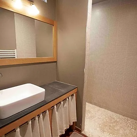 La Cour De Berthe Est Apartamento