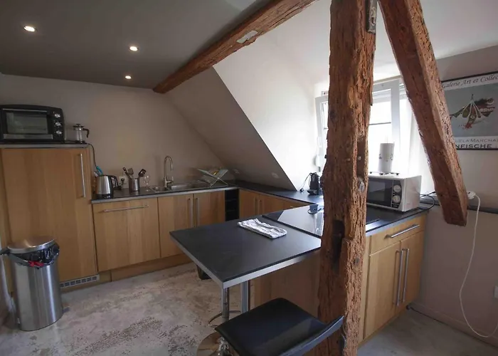 La Cour De Berthe Est *